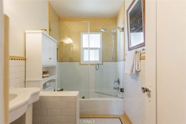 730 N Hill Avenue, Pasadena, CA 91104