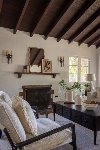 730 N Hill Avenue, Pasadena, CA 91104