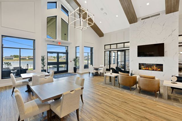 3102 Adelwood Circle, Aurora, IL 60503