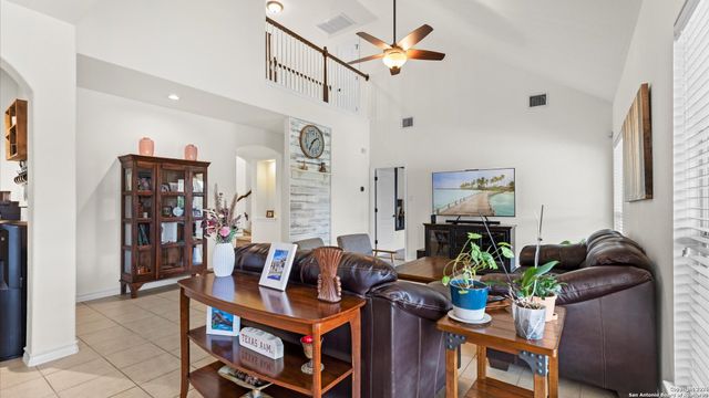 3322 Joshs Way, Marion, TX 78124