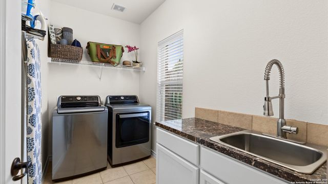 3322 Joshs Way, Marion, TX 78124