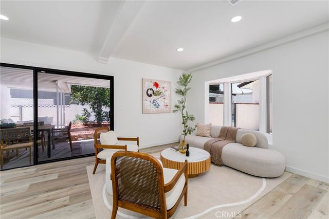 8221 Kentland, West Hills, CA 91304