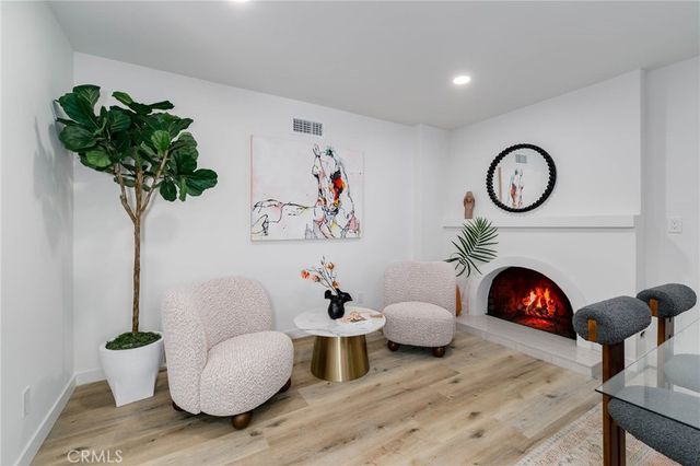 8221 Kentland, West Hills, CA 91304