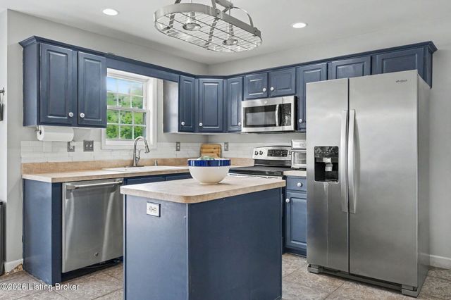 5103 Fox Run Rd, Buckner, KY 40010