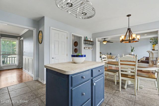 5103 Fox Run Rd, Buckner, KY 40010