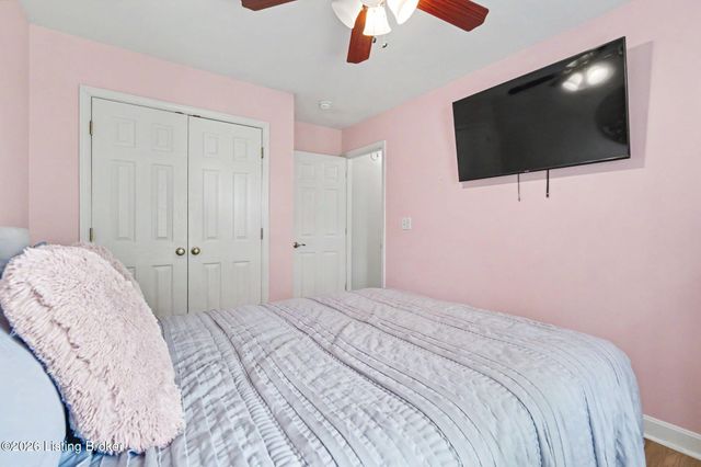 5103 Fox Run Rd, Buckner, KY 40010