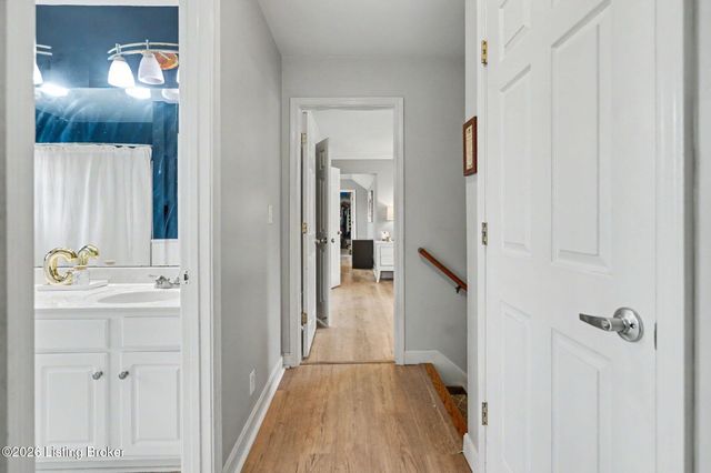 5103 Fox Run Rd, Buckner, KY 40010