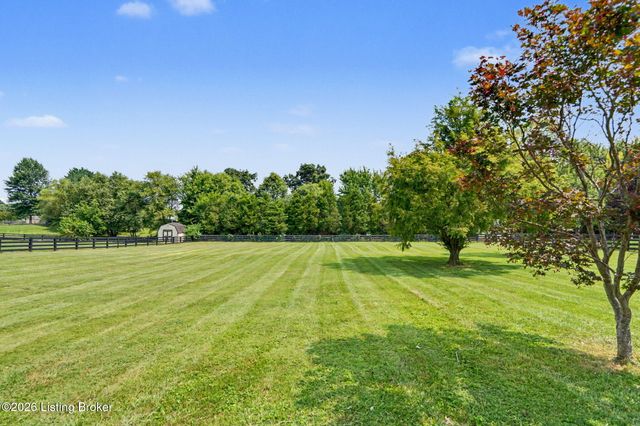 5103 Fox Run Rd, Buckner, KY 40010