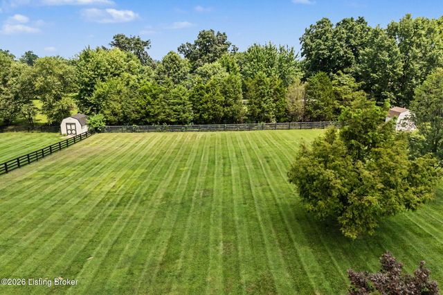 5103 Fox Run Rd, Buckner, KY 40010