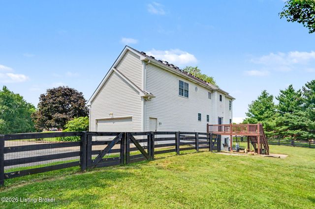 5103 Fox Run Rd, Buckner, KY 40010