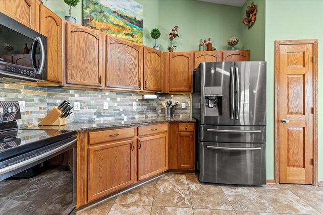 8316 Ivanhoe PLACE, Sturtevant, WI 53177