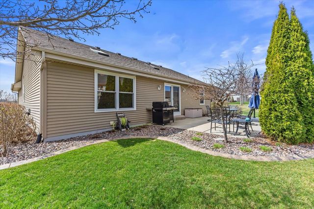 8316 Ivanhoe PLACE, Sturtevant, WI 53177