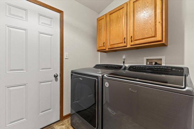 8316 Ivanhoe PLACE, Sturtevant, WI 53177