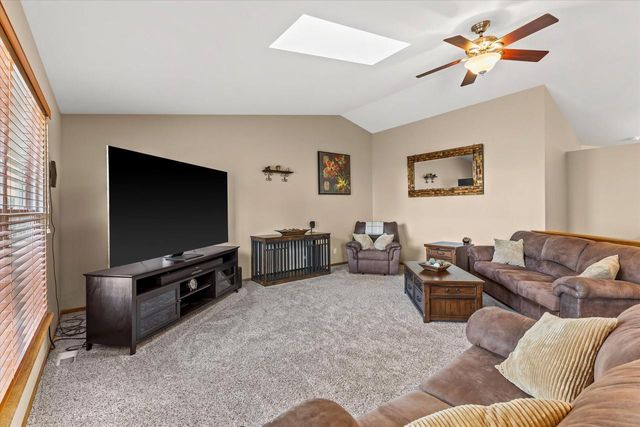 8316 Ivanhoe PLACE, Sturtevant, WI 53177