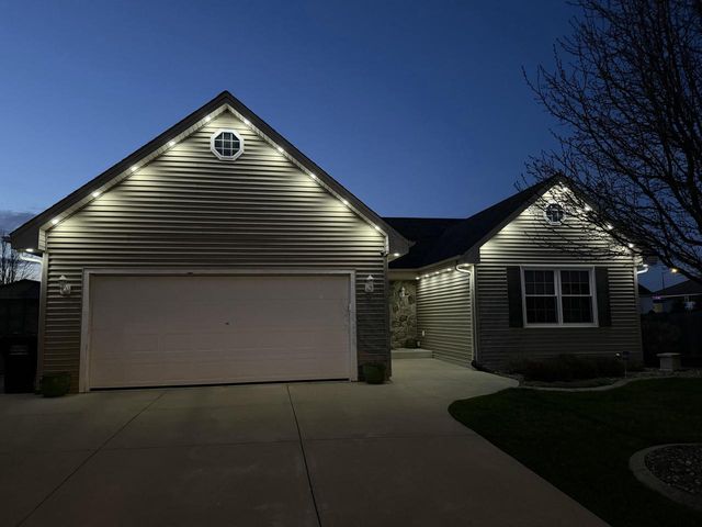 8316 Ivanhoe PLACE, Sturtevant, WI 53177