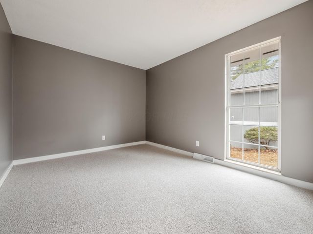 1068 Terrace Court, Zanesville, OH 43701