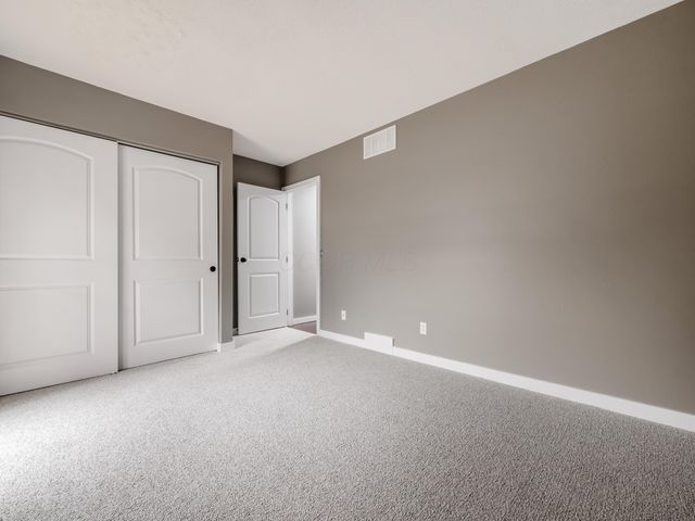 1068 Terrace Court, Zanesville, OH 43701