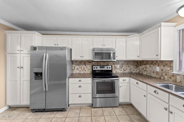19452 Pleasant View Drive, Abingdon, VA 24211