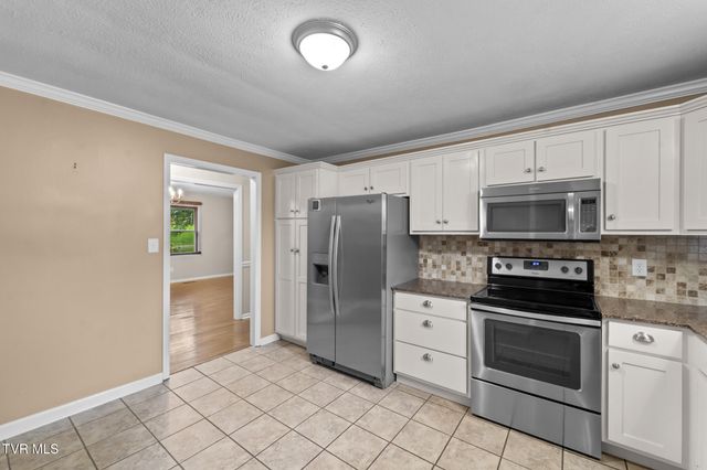 19452 Pleasant View Drive, Abingdon, VA 24211