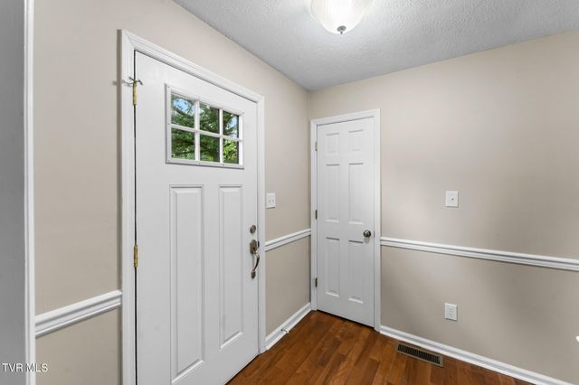19452 Pleasant View Drive, Abingdon, VA 24211