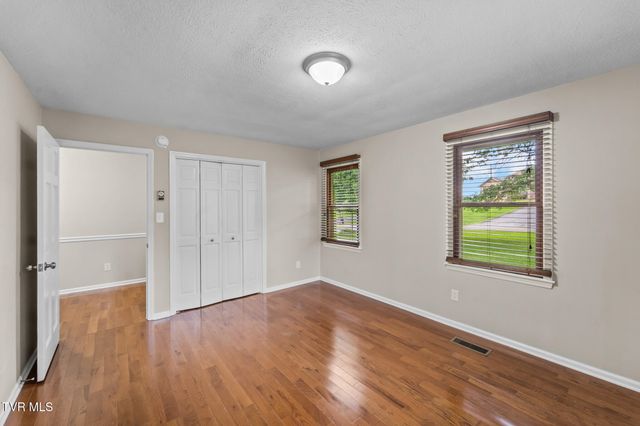 19452 Pleasant View Drive, Abingdon, VA 24211