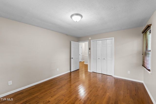 19452 Pleasant View Drive, Abingdon, VA 24211
