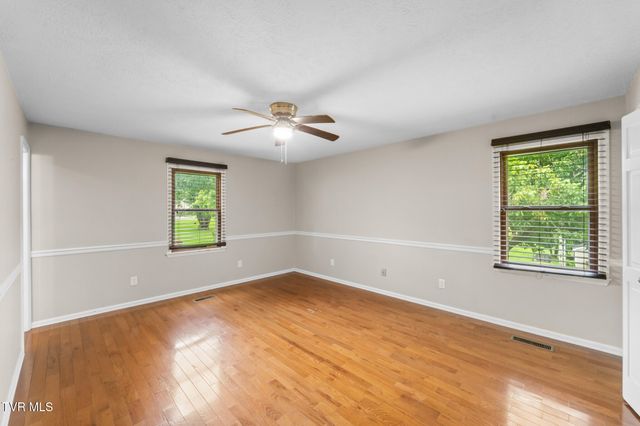 19452 Pleasant View Drive, Abingdon, VA 24211