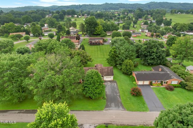 19452 Pleasant View Drive, Abingdon, VA 24211