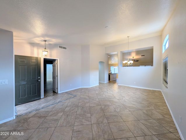 15748 W PARADISE Lane, Surprise, AZ 85374