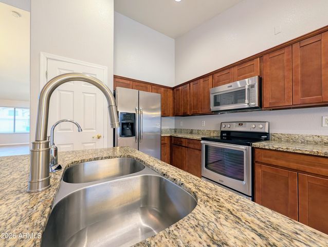15748 W PARADISE Lane, Surprise, AZ 85374