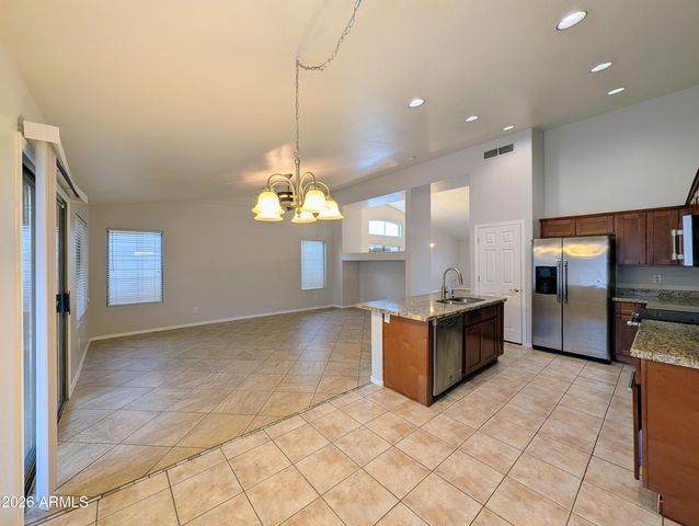 15748 W PARADISE Lane, Surprise, AZ 85374