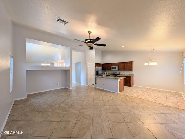 15748 W PARADISE Lane, Surprise, AZ 85374