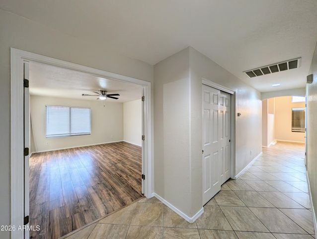 15748 W PARADISE Lane, Surprise, AZ 85374