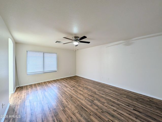 15748 W PARADISE Lane, Surprise, AZ 85374