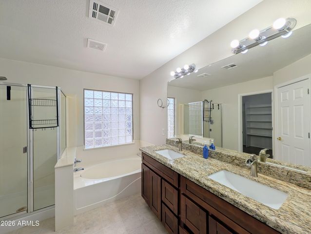 15748 W PARADISE Lane, Surprise, AZ 85374