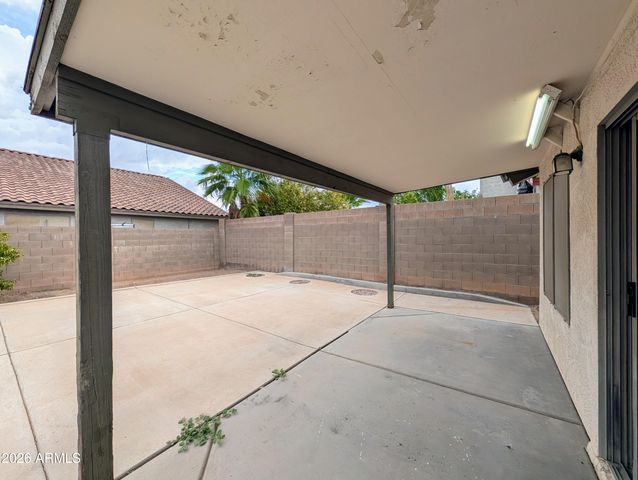 15748 W PARADISE Lane, Surprise, AZ 85374