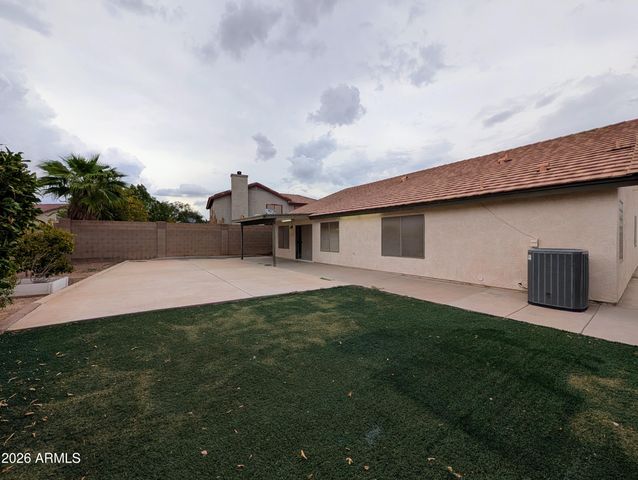 15748 W PARADISE Lane, Surprise, AZ 85374
