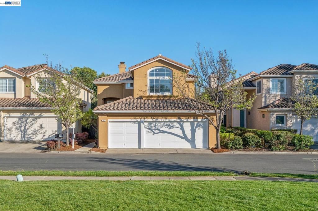 321 Ratto Rd, Alameda, CA 94502