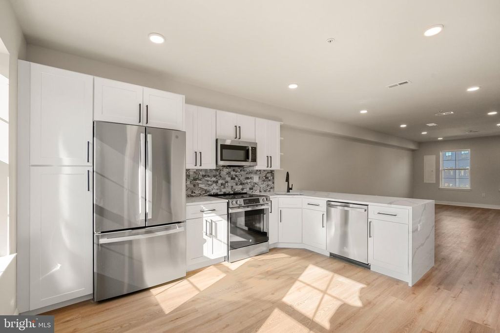 2705 PRIYA LN #A72, PHILADELPHIA, PA 19131 — photo 3