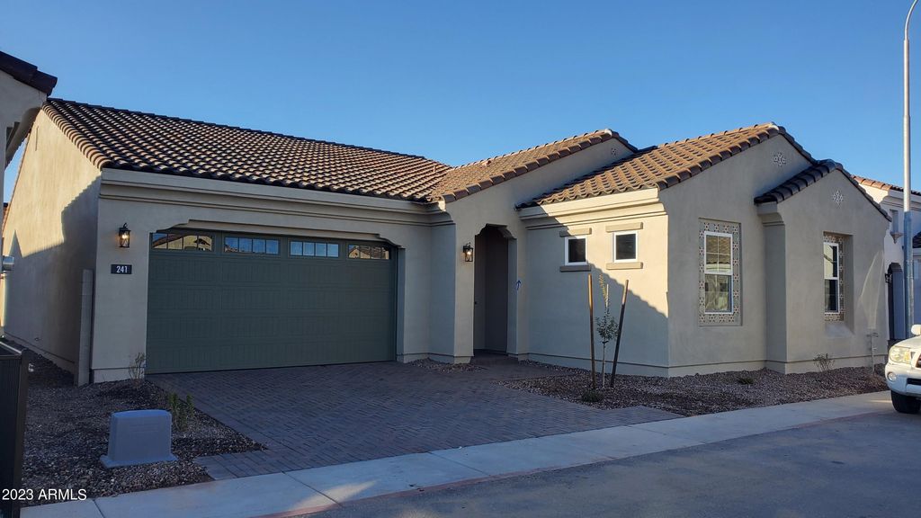 241 E Azalea Drive, Chandler, AZ 85286