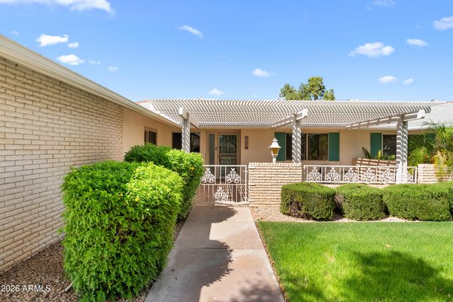 9508 W SANDSTONE Drive, Sun City, AZ 85351
