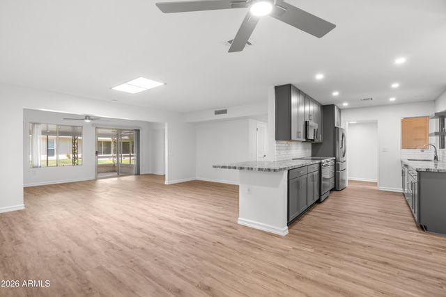 9508 W SANDSTONE Drive, Sun City, AZ 85351