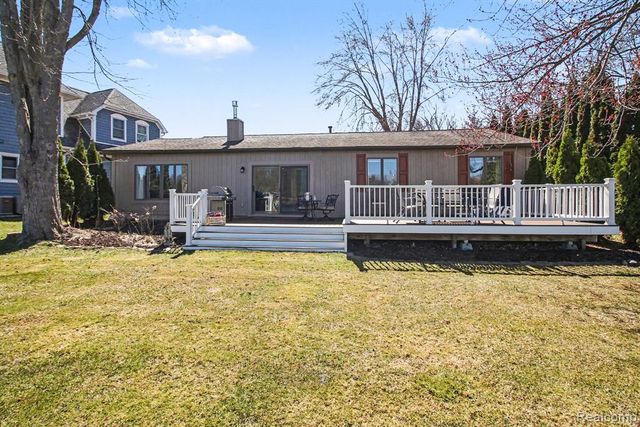 11591 Pleasant View Drive, Pinckney, MI 48169