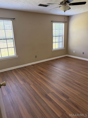 215 Gardner Road, Prattville, AL 36067