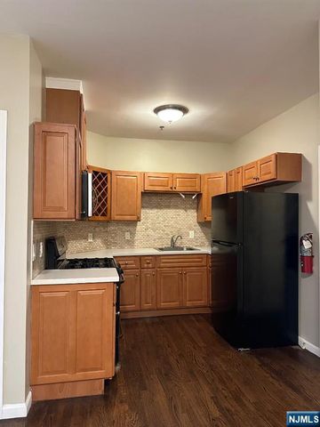 500 Fulton Street Apt 1, Elizabeth, NJ 07206