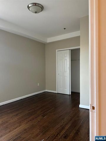 500 Fulton Street Apt 1, Elizabeth, NJ 07206