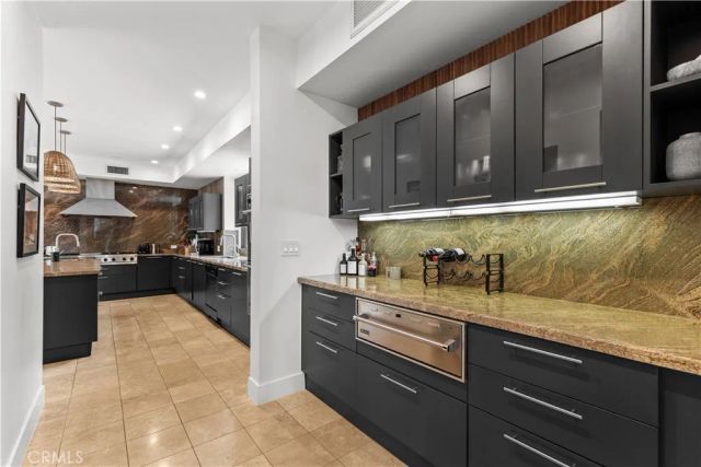 4415 Vanalden Avenue, Tarzana, CA 91356