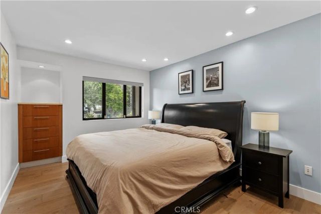 4415 Vanalden Avenue, Tarzana, CA 91356