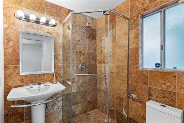 4415 Vanalden Avenue, Tarzana, CA 91356