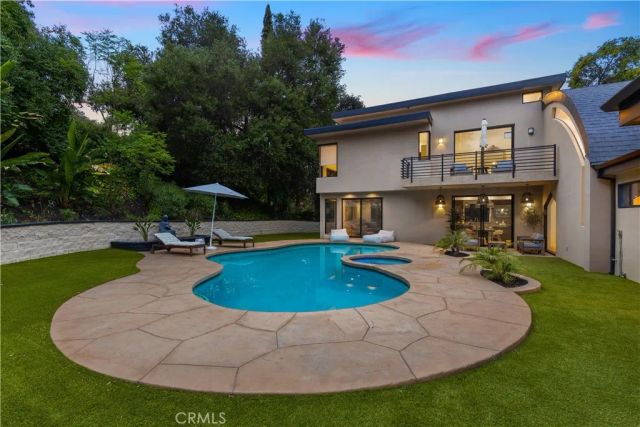 4415 Vanalden Avenue, Tarzana, CA 91356